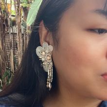 Load image into Gallery viewer, Tigay in Mussel Shells