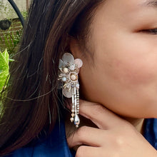 Load image into Gallery viewer, Tigay in Mussel Shells