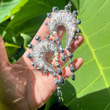 Load image into Gallery viewer, Bulong earrings