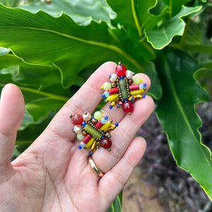 Pahiyom studs