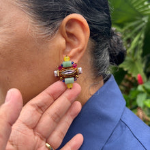 Load image into Gallery viewer, Gilit earring studs