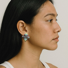 Load image into Gallery viewer, Gilit earring studs