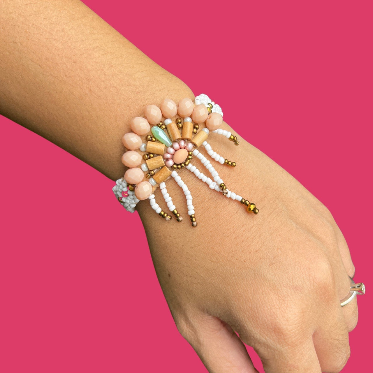 Yuhum bracelet